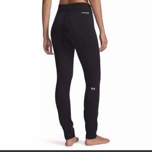 Under Armour black base layer